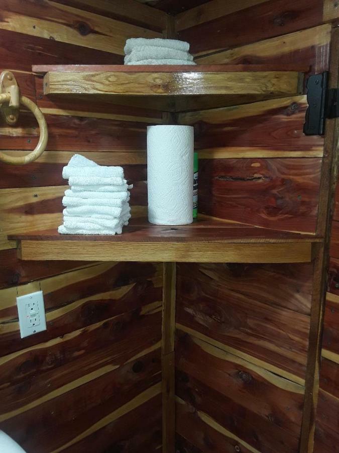 Amish Made Cedar Cabin With A Loft On A Buffalo Farm Close To The Buffalo River Marshall Экстерьер фото